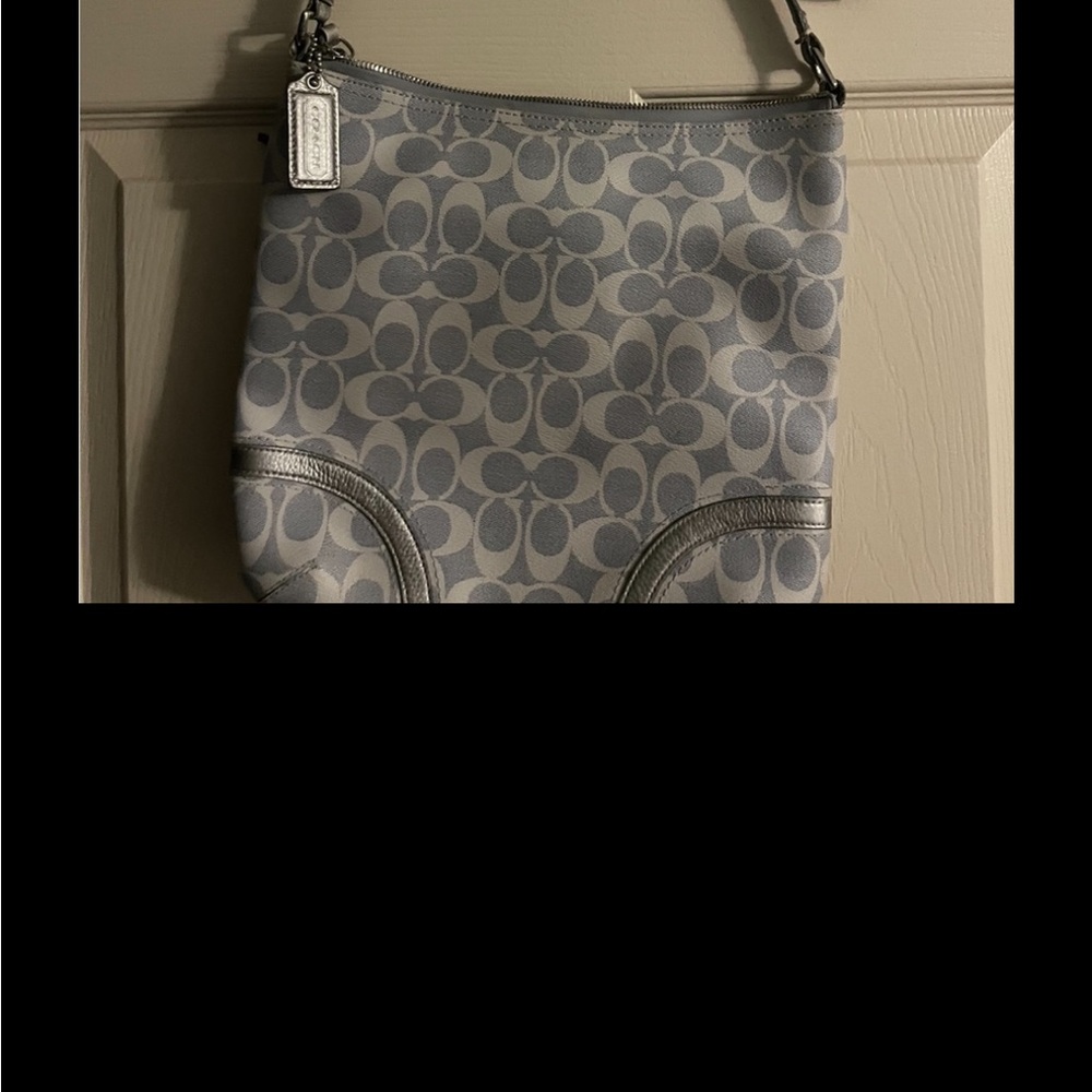 Coach pocketbook-Authentic - Picture 2 of 6